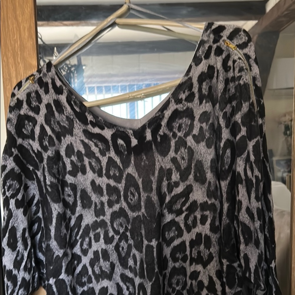 INC International Concepts Gray and Black 3/4 Sleeve Blouse